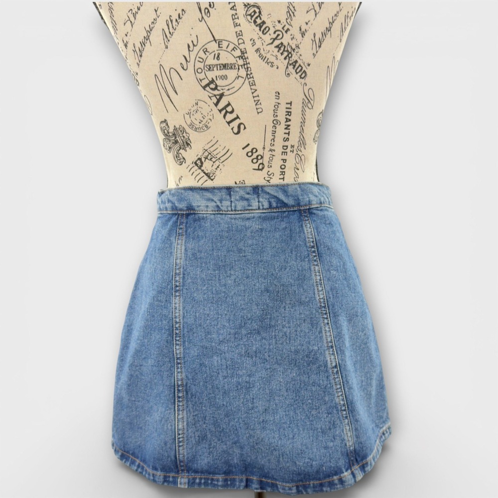 BDG Urban Outfitters Blue Denim Button Front Mini Skirt M Wash Small Indie Retro - Picture 4 of 13